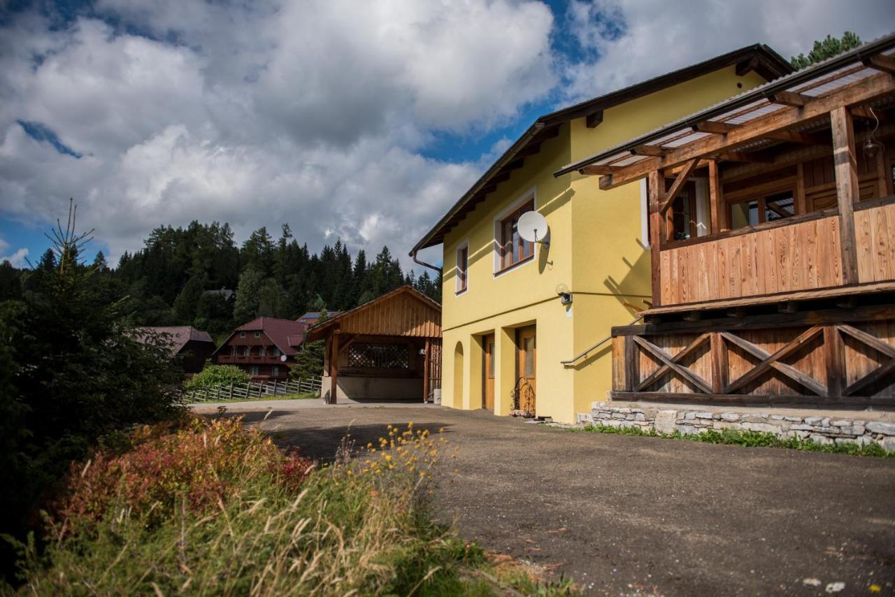 Ferienhaus Seetaler Alpen Obdach エクステリア 写真